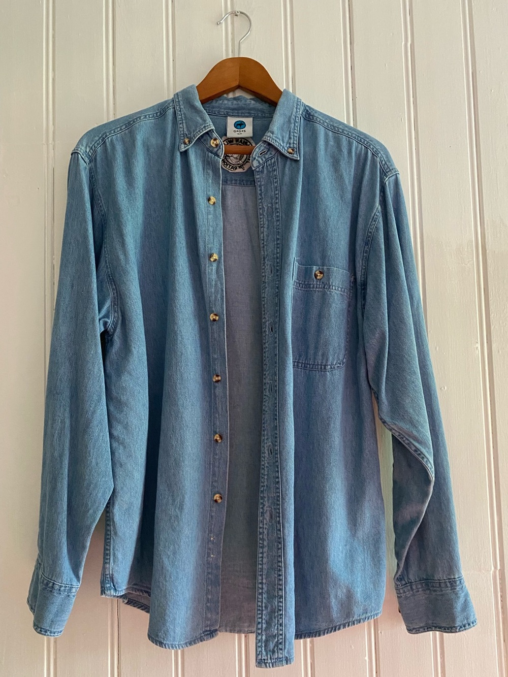 VINTAGE CANADIAN WILDLIFE FEDERATION denim button down long sleeve medium